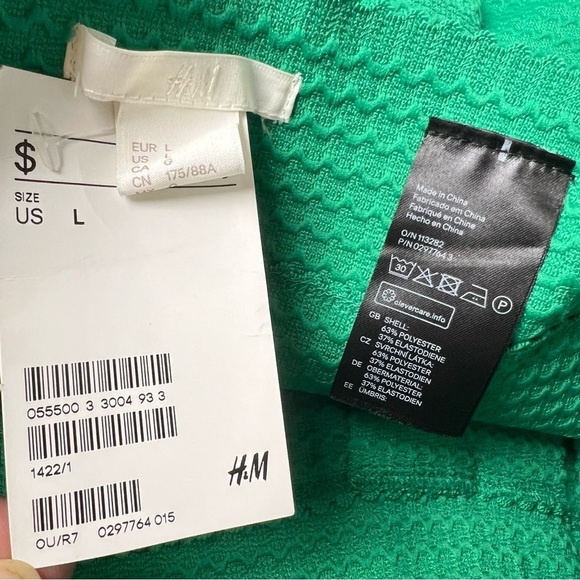 H&M Green Christmas Skirt Size L Women's Scalloped Elastic Stretchy St Patrick’s - Picture 6 of 7